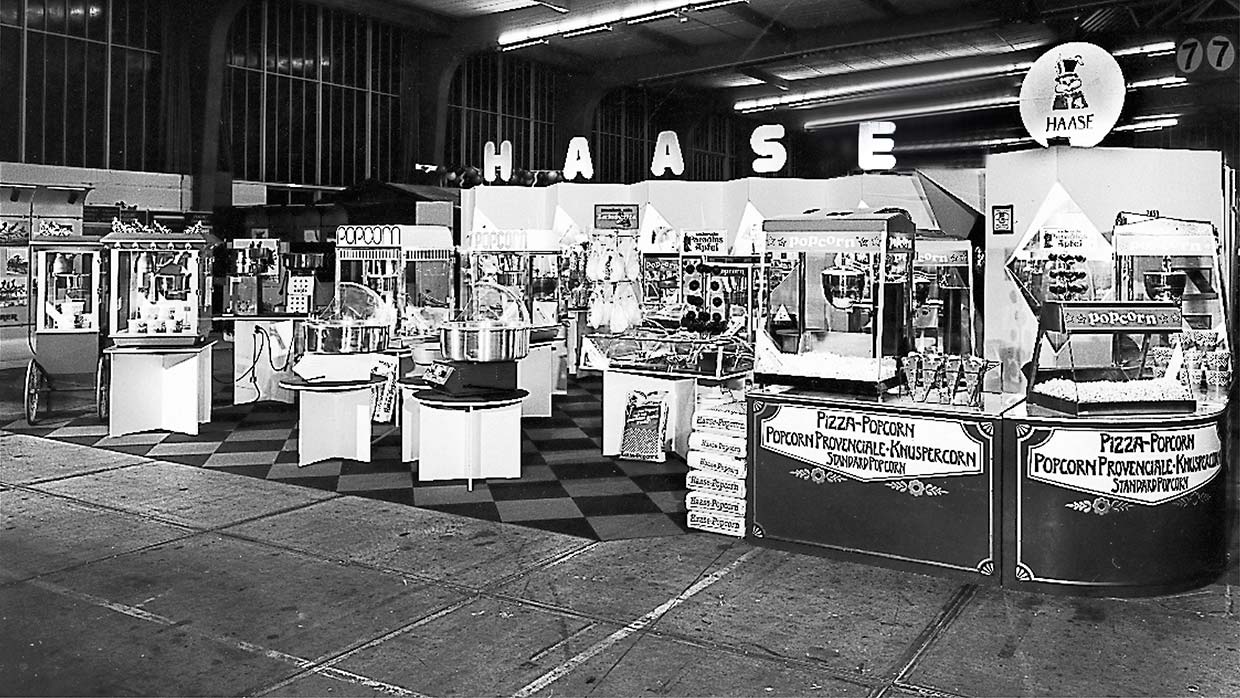 Haase auf der Schaustellermesse Interschau, Hamburg, 1977